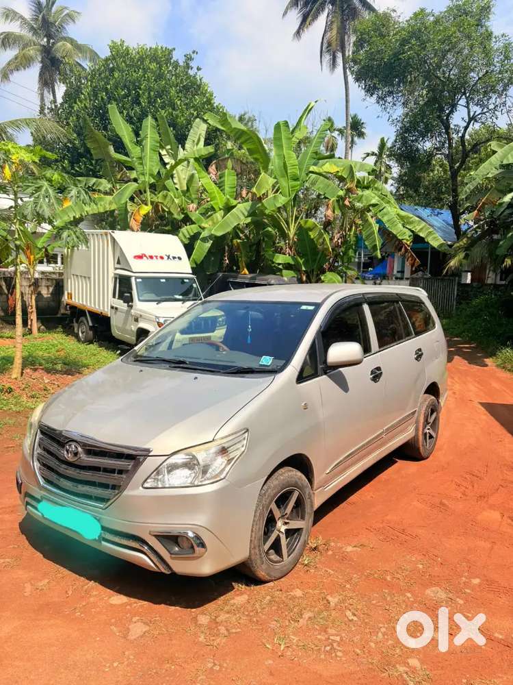 Toyota Innova 2013 Model Good Condition, New Tyres