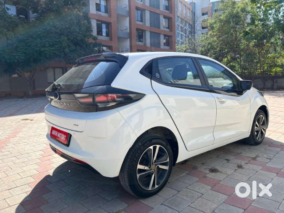 Tata Altroz Xz Plus (s), 2024, Petrol