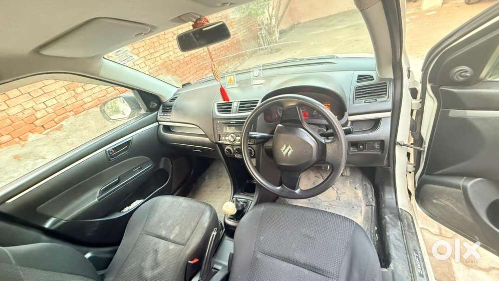 Maruti Suzuki Swift 2015 Petrol 94155 Km Driven