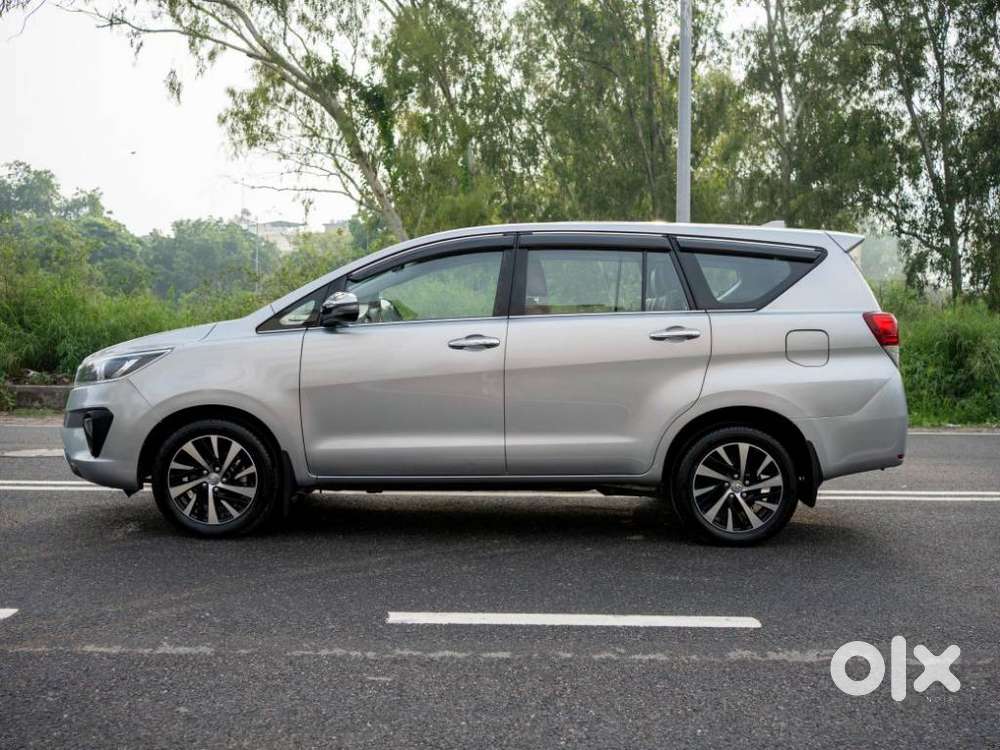Toyota Innova Crysta [2020-ongoing] 2.7 Zx At 7 Str, 2022, Petrol