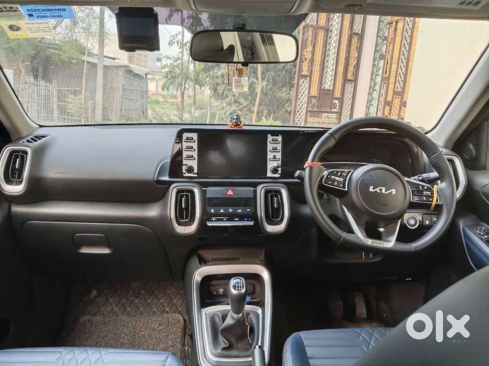 Kia Sonet 2025 Petrol Well Maintained