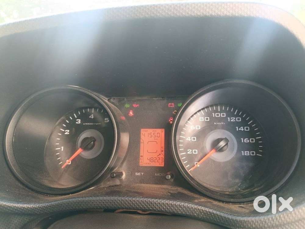 Mahindra Tuv 300 T4 Plus, 2020, Diesel