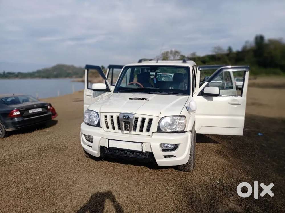 Mahindra Scorpio 2013 Diesel Well Maintained
