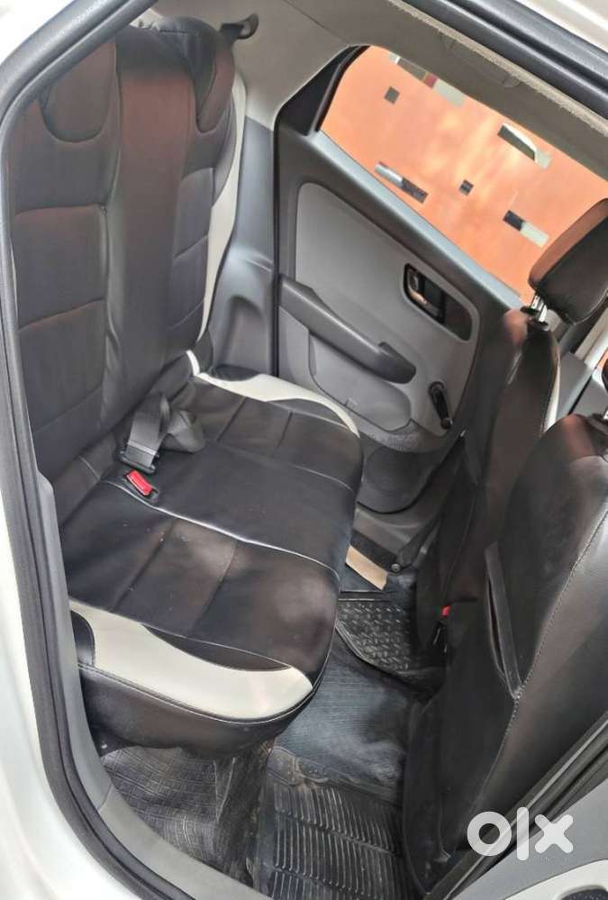 Tata Altroz 1.2 Xm, 2024, Petrol