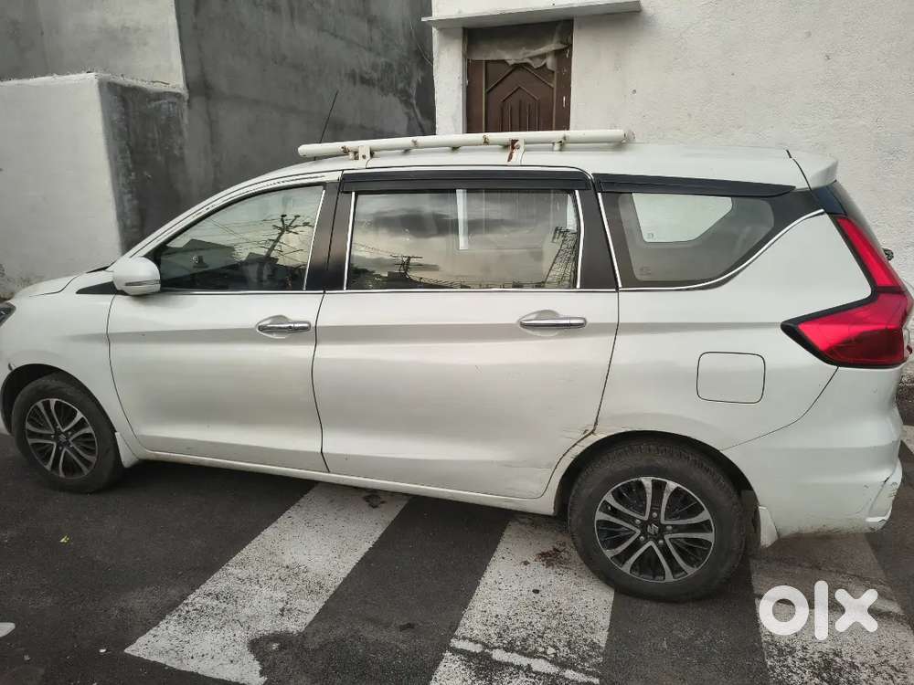 Maruti Suzuki Ertiga 2023 Variant Zxi