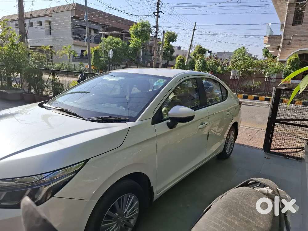 Honda City 2022 Petrol Manual Genuine Car With All Service Records