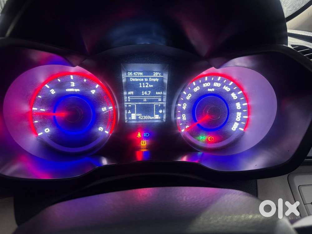 Mahindra Xuv300 W8 Option Diesel, 2023, Diesel
