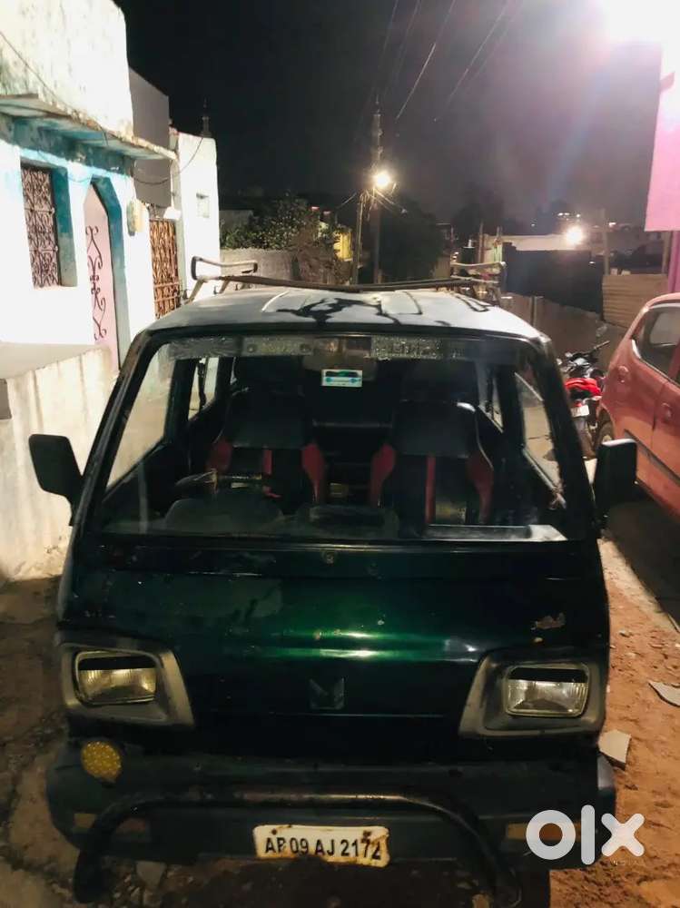 Omni Van Model 2001