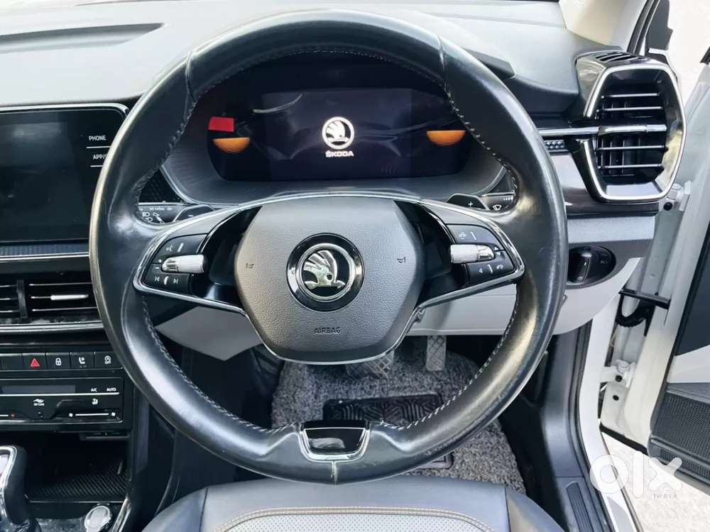 Skoda Kushaq Style 1.0l Tsi At, 2023, Petrol