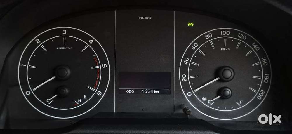 Toyota Innova Crysta 2.4 G Mt 7 Str, 2023, Diesel