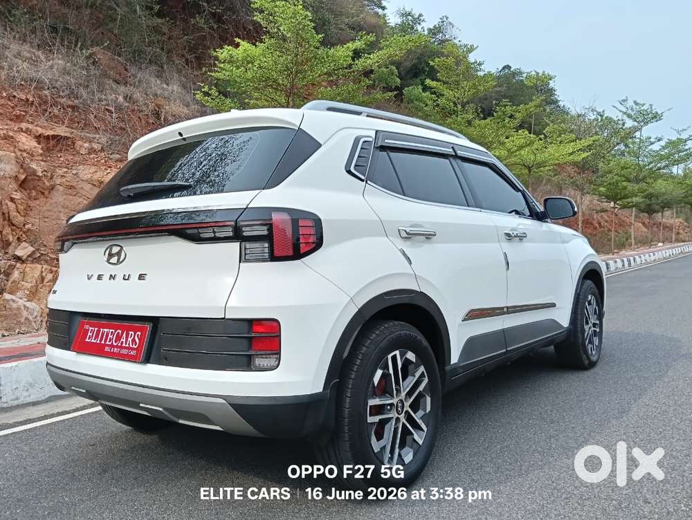 Hyundai Venue Sx Mt, 2023, Diesel