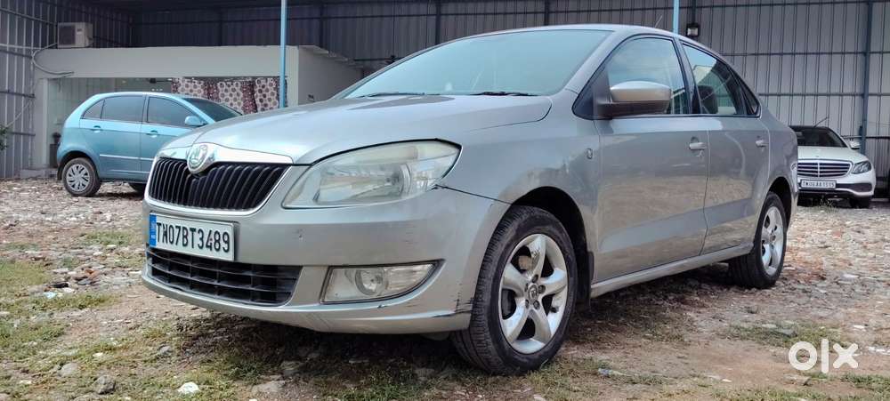 Skoda Rapid 2013-2016 1.5 Tdi At Ambition Plus, 2012, Petrol