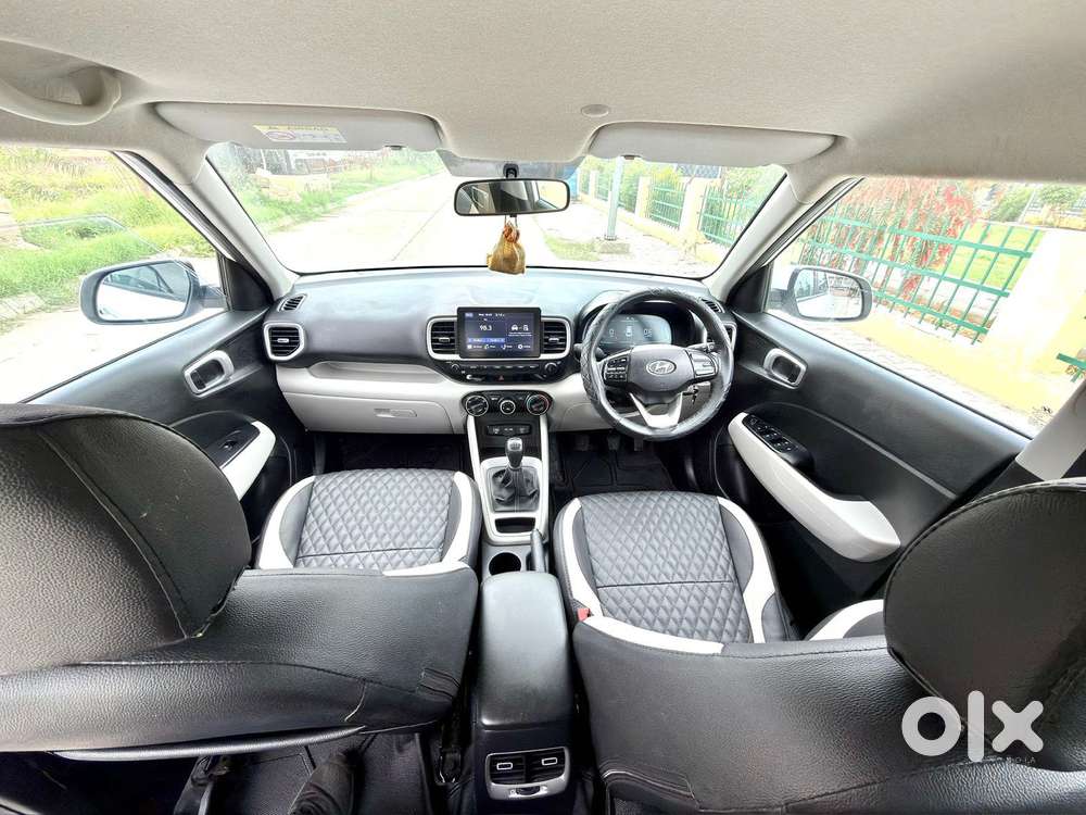 Hyundai Venue S 1.2 Petrol, 2022, Petrol