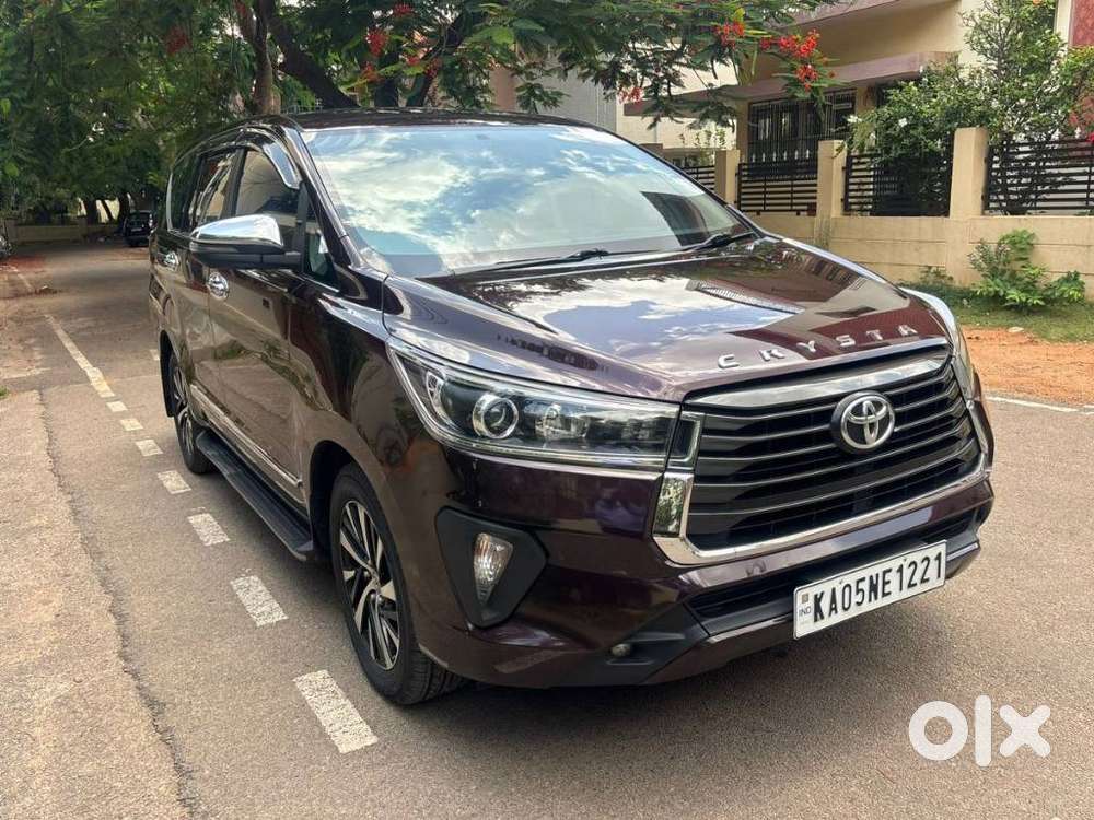 Toyota Innova Crysta 2.8z Automatic, 2022, Diesel
