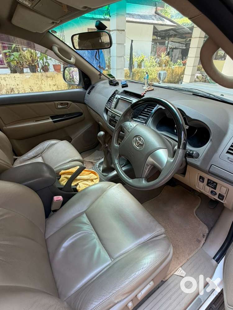 Toyota Fortuner Diesel 2012