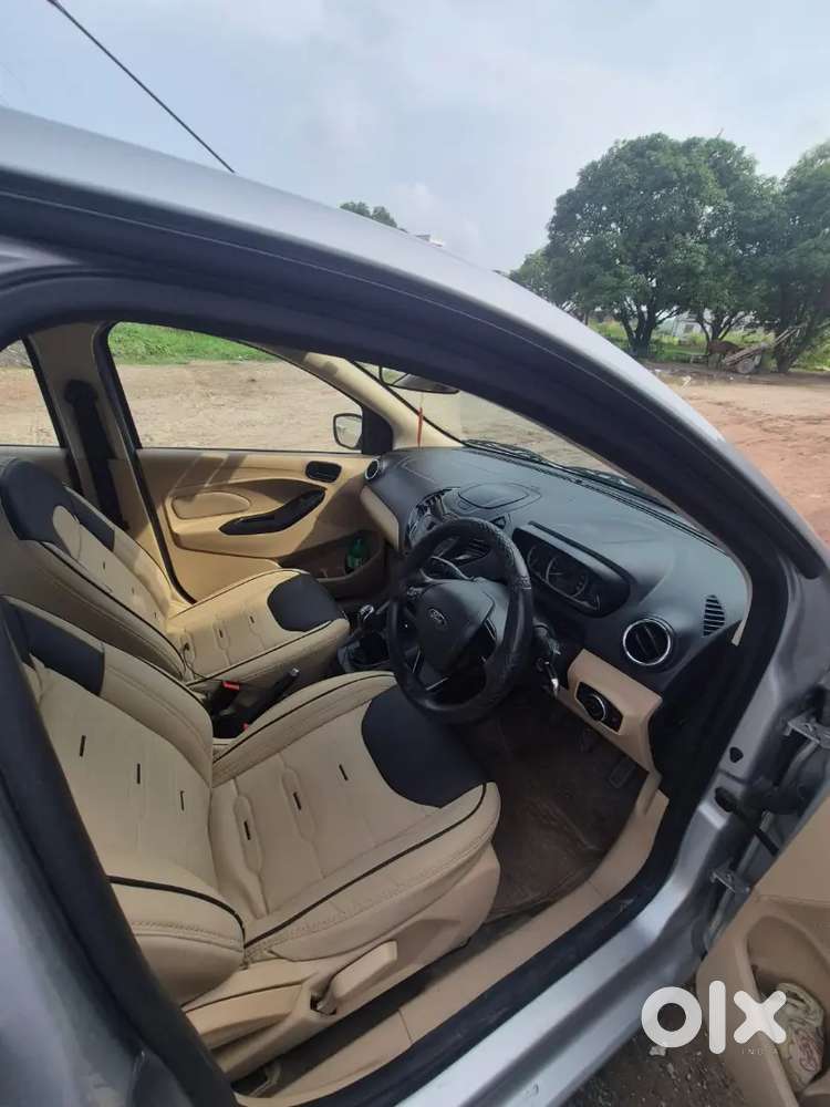Ford Aspire Titatinium Blu 2018