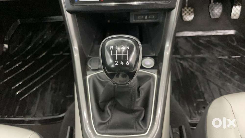 Volkswagen Taigun 1.0 Tsi Topline, 2022, Petrol