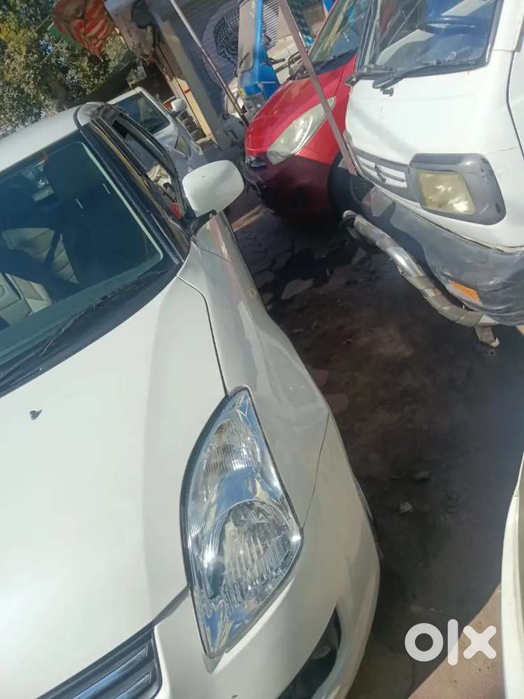 Maruti Suzuki Swift Dzire 2009 Petrol Well Maintained