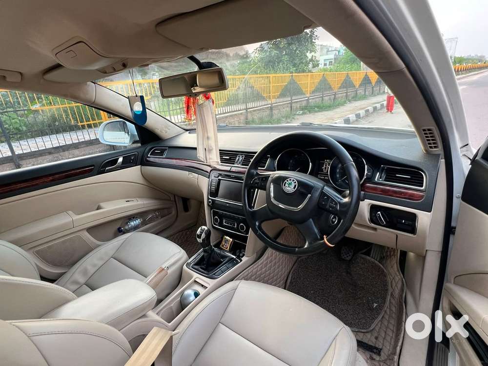 Skoda Superb 2013 Petrol Well Maintained