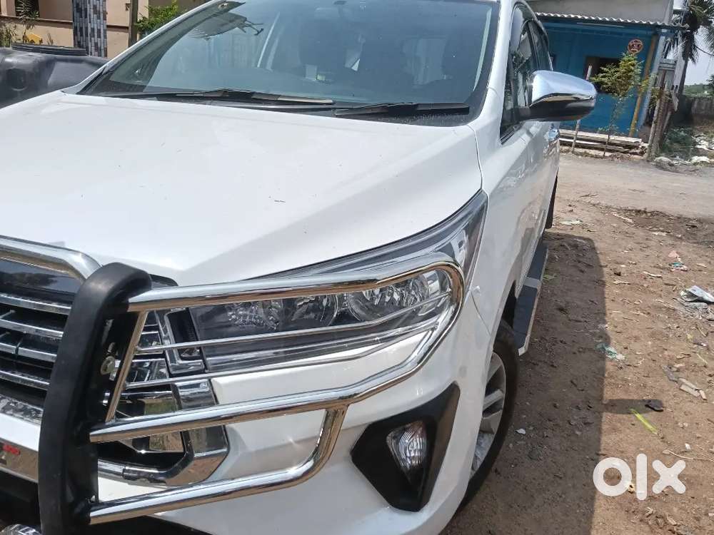 Toyota Innova Crysta 2017