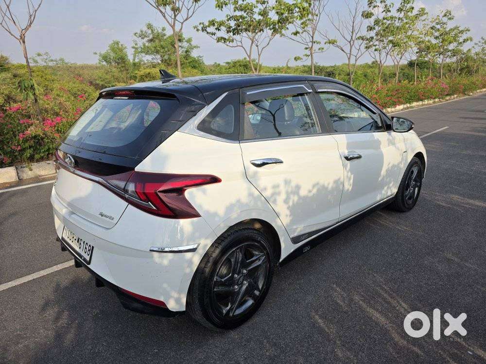 Hyundai I20 Sportz 1.2 Ivt Dual Tone, 2021, Petrol