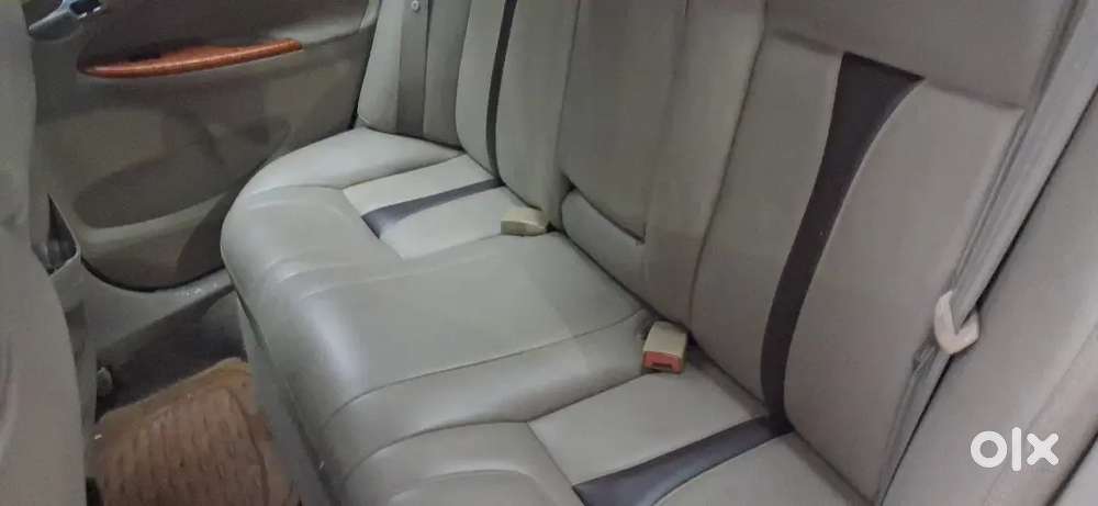 Toyota Corolla Altis 2010 Manual 3rd Owner