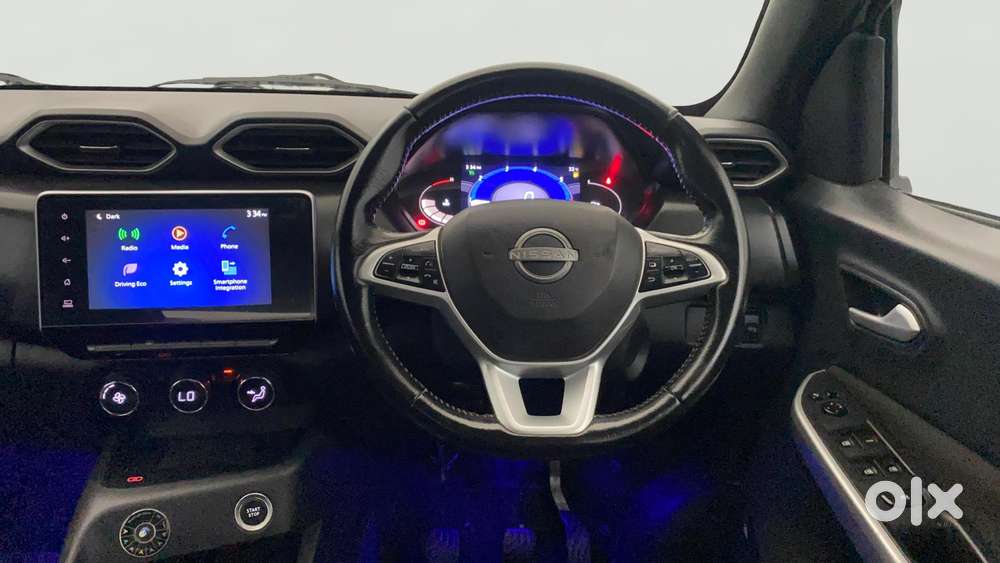 Nissan Magnite 1.0 Xv Premium, 2021, Petrol