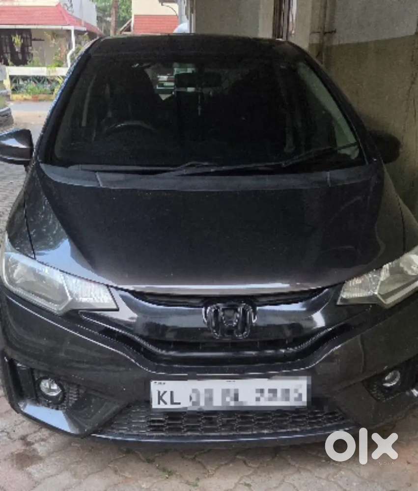 Well Maintained Jazz For Urgent Sale