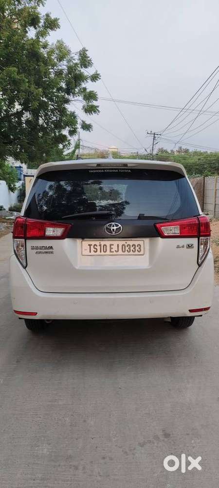 Toyota Innova Crysta 2.4 V 7 Str, 2016, Diesel