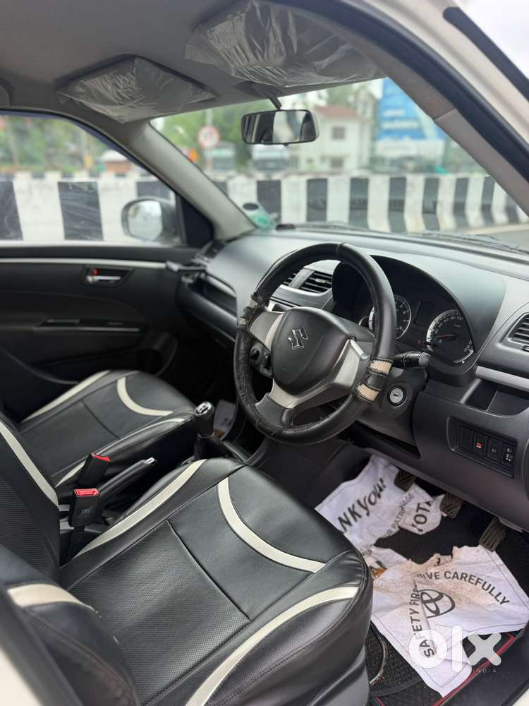 Maruti Suzuki Swift Vxi + Manual, 2013, Petrol