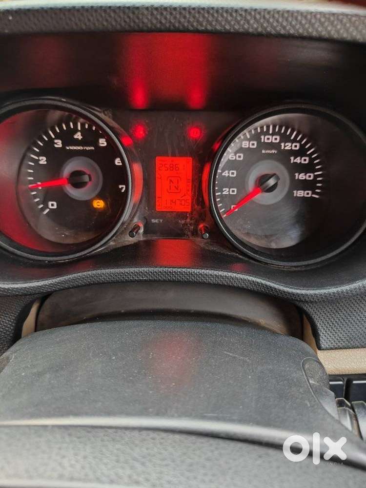 Mahindra Tuv 300 T4, 2020, Diesel