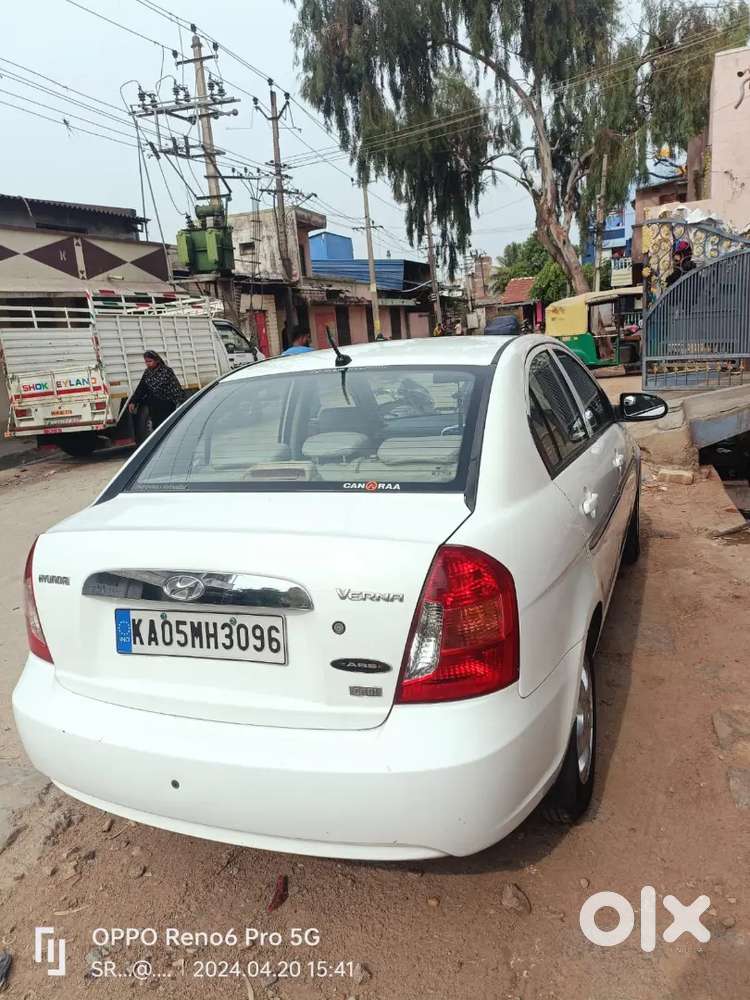 Hyundai Verna 1.6 Vgt Crdi 2010 Model