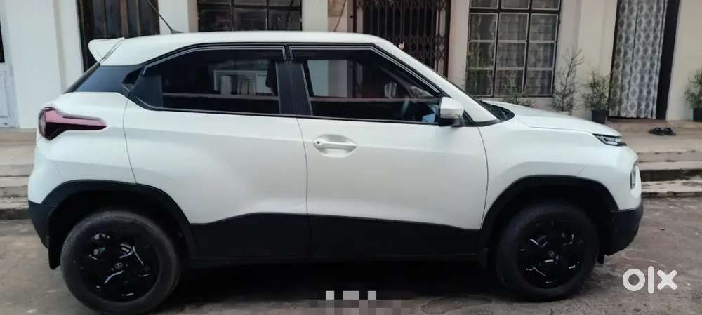 Tata Punch, Adventure+ (plus)