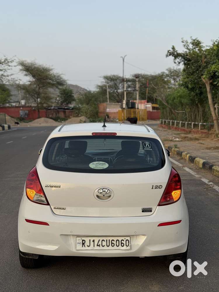 Hyundai I20 2015-2017 Sportz Option 1.4 Crdi, 2013, Diesel