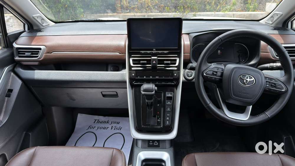 Toyota Innova Hycross 2.0 Zx (o) Hybrid 7 Str, 2025, Petrol