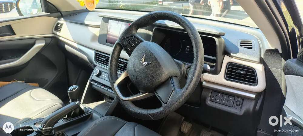 Mahindra Xuv700 Petrol 2025