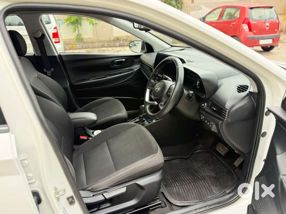 Hyundai New I20 1.2 Asta (o) Ivt, 2023, Petrol