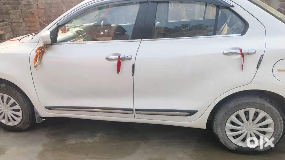 Maruti Suzuki Dzire 2018 Petrol Well Maintained With Cng