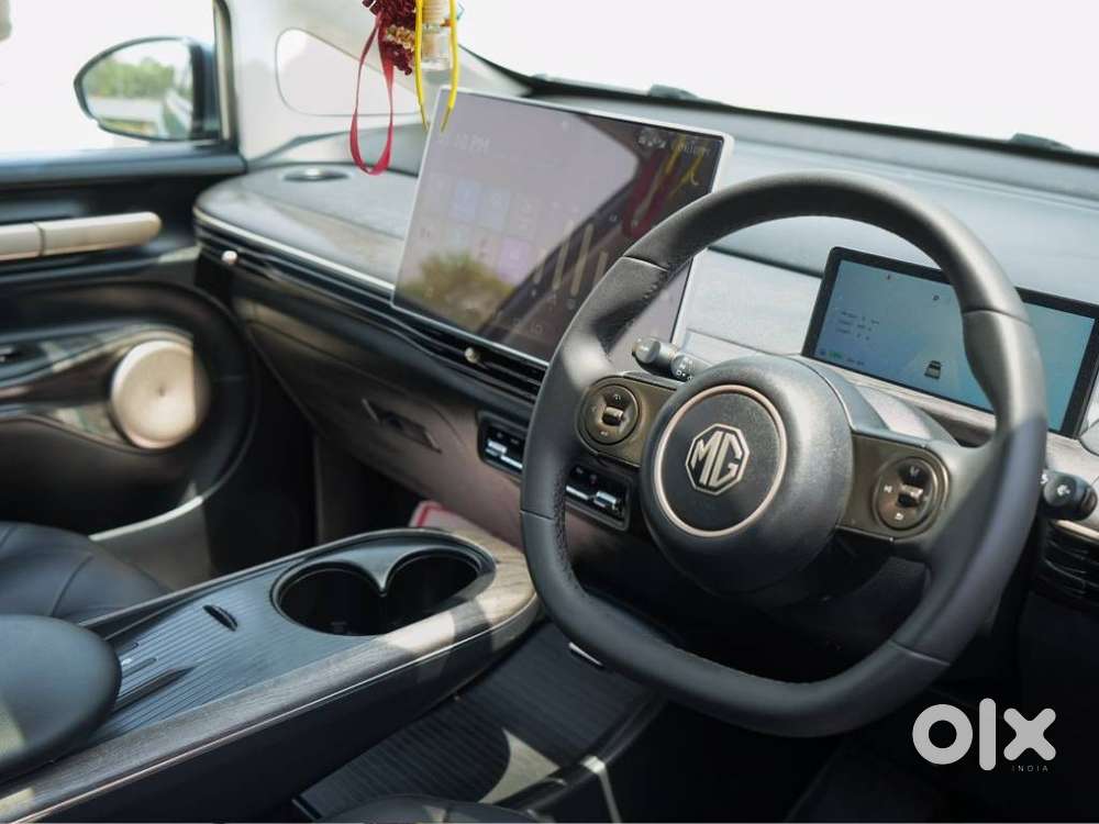 Mg Windsor Ev Essence, 2025, Electric