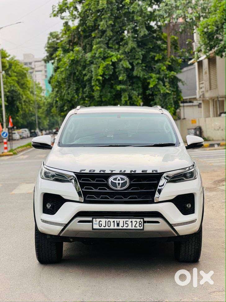 Toyota Fortuner 4x2 At 2.8 Diesel, 2022, Diesel