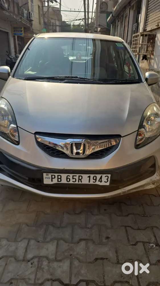 Honda Brio Petrol Mt 2013