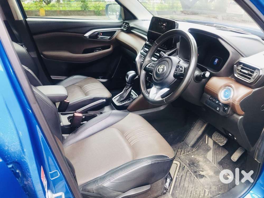 Toyota Urban Cruiser Hyryder 1.5 V Hybrid, 2023