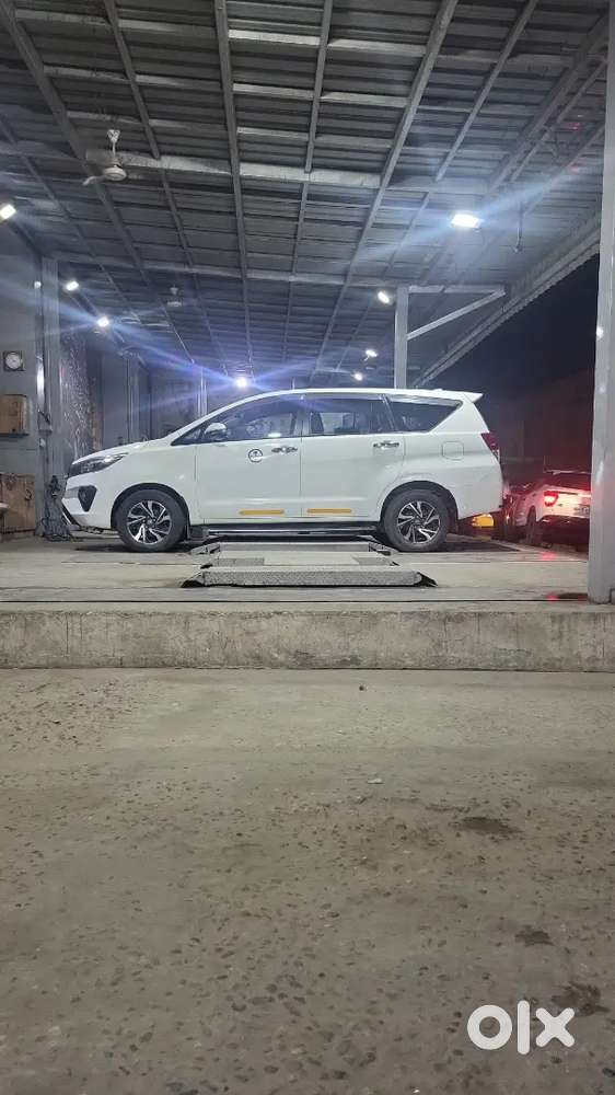 Toyota Innova Crysta 2022 Diesel Variant