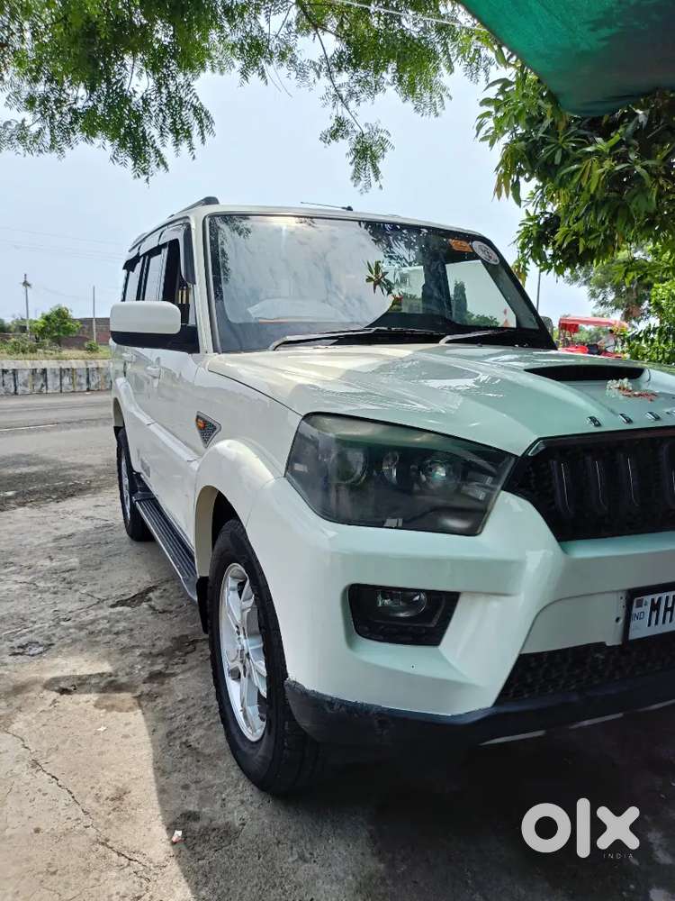 Mahindra Scorpio 2017 Diesel 99999 Km Driven