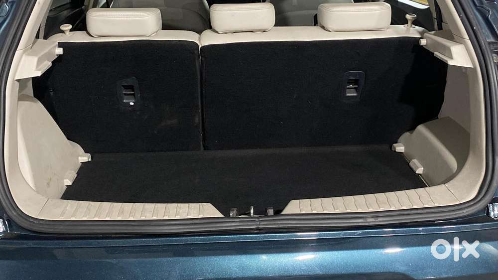 Mahindra Xuv300 W8 Option, 2021, Petrol