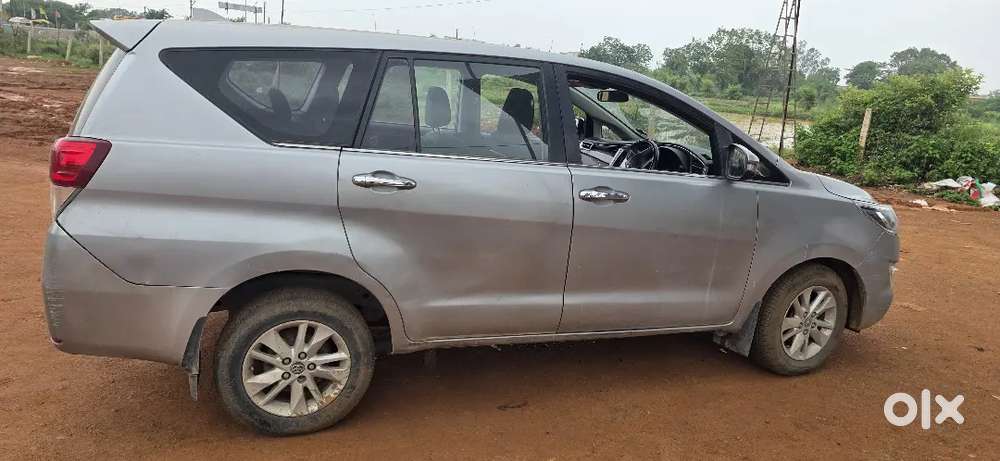 Toyota Innova Crysta 2017 Diesel 87000 Km Driven