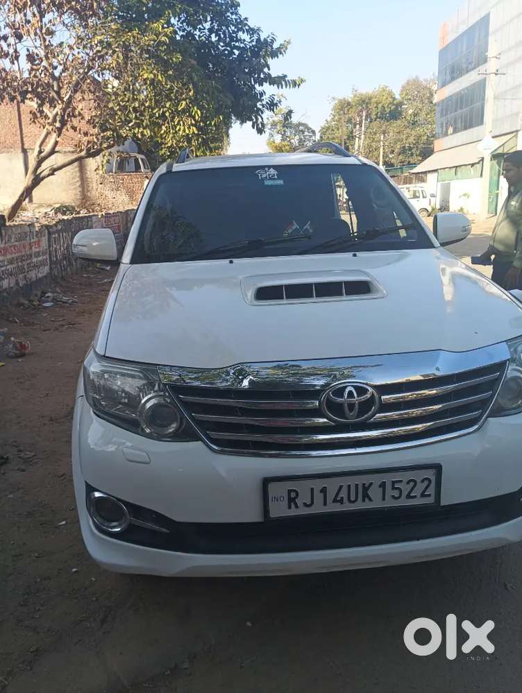 Toyota Fortuner Legender 2014 Diesel Well Maintained