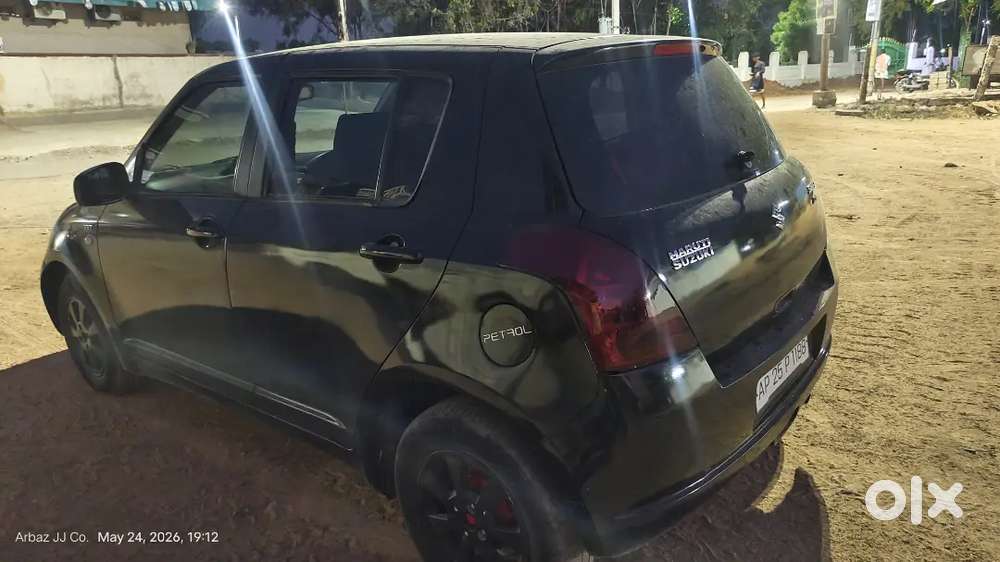 Swift Zxi Petrol