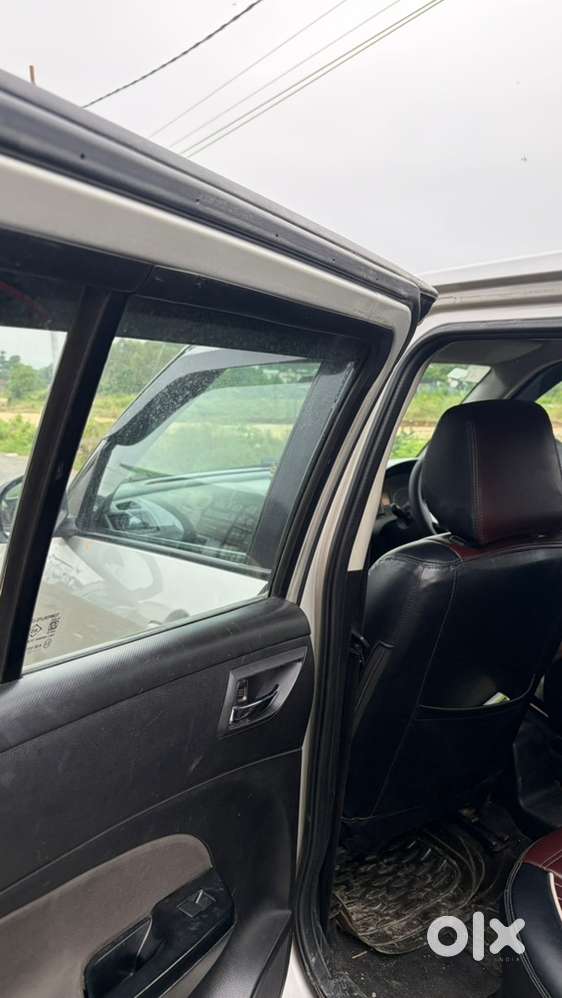 Maruti Suzuki Swift 2013