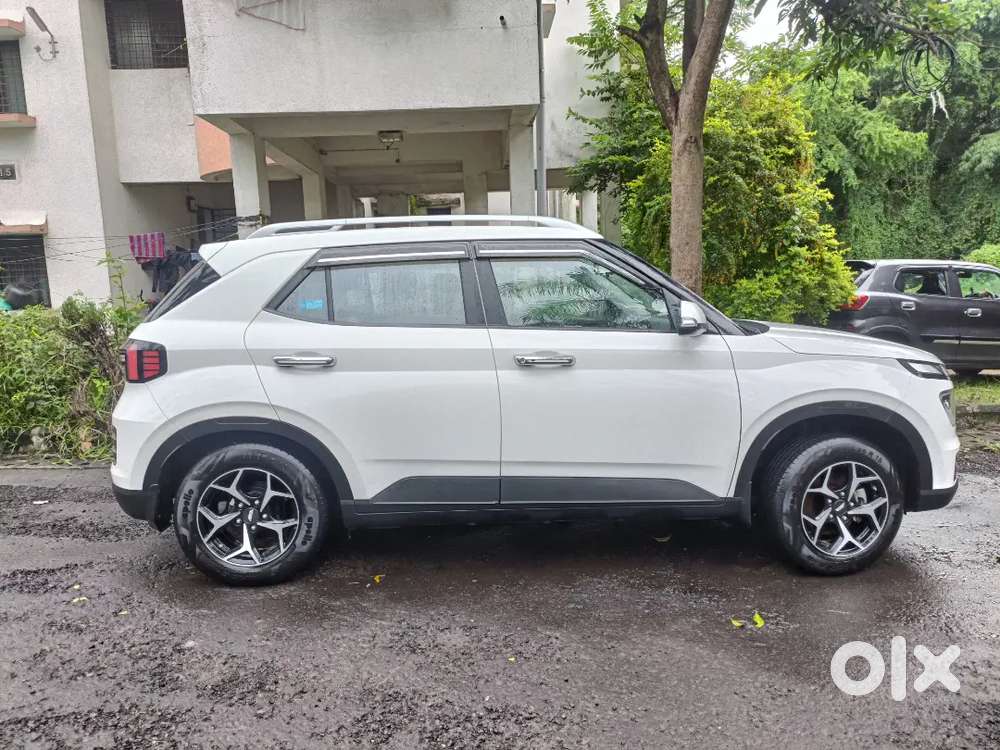 Hyundai Venue Petrol Sx 2023
